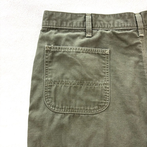 Vintage “90’s” Carhartt Men's Army Green Canvas Carpenter Knee Length Short (42) - Picture 8 of 12